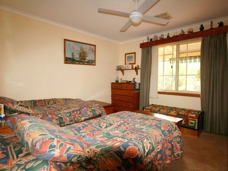 32 Drain Road, Kadina SA 5554