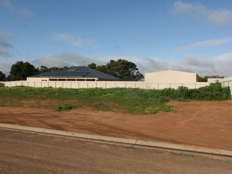 4 Hallam Crescent, Kadina SA 5554