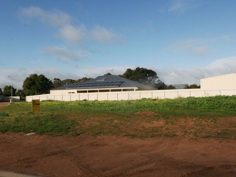 4 Hallam Crescent, Kadina SA 5554