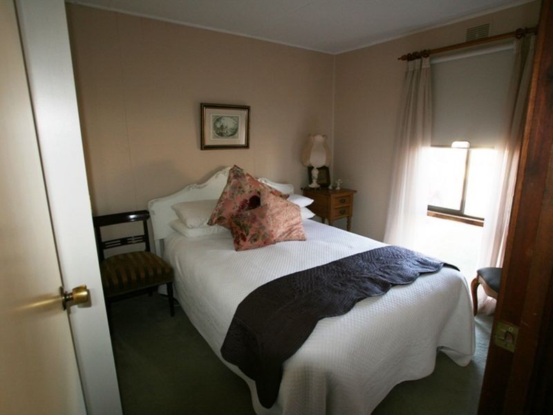 25 Yelta Street, Port Clinton SA 5570