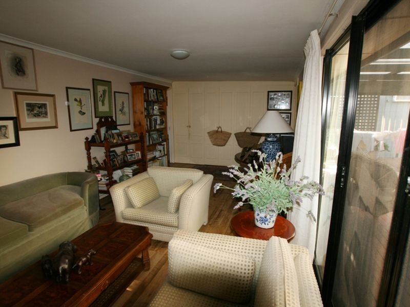 25 Yelta Street, Port Clinton SA 5570