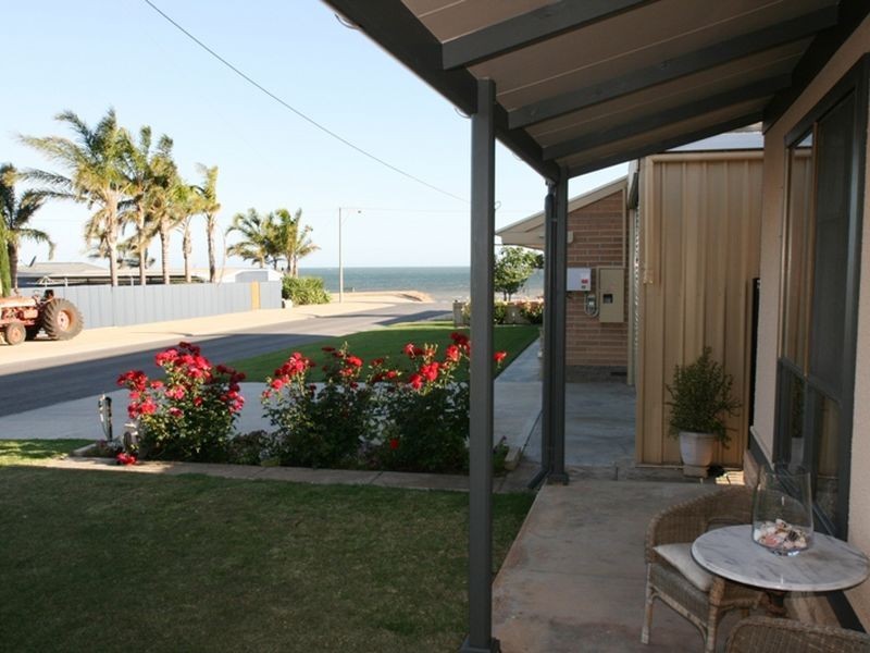 25 Yelta Street, Port Clinton SA 5570