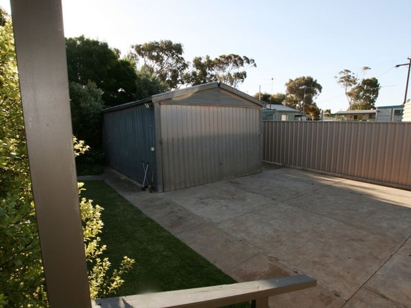 25 Yelta Street, Port Clinton SA 5570