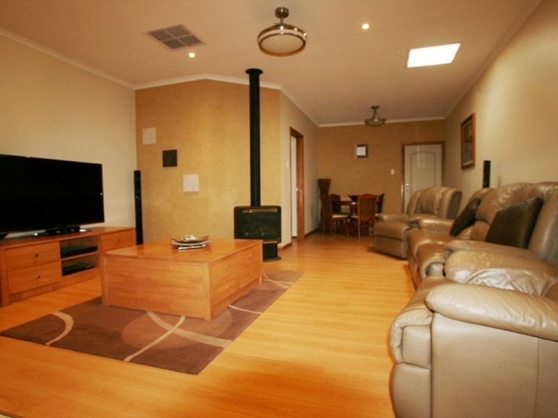 16 Patrick Street, Kadina SA 5554