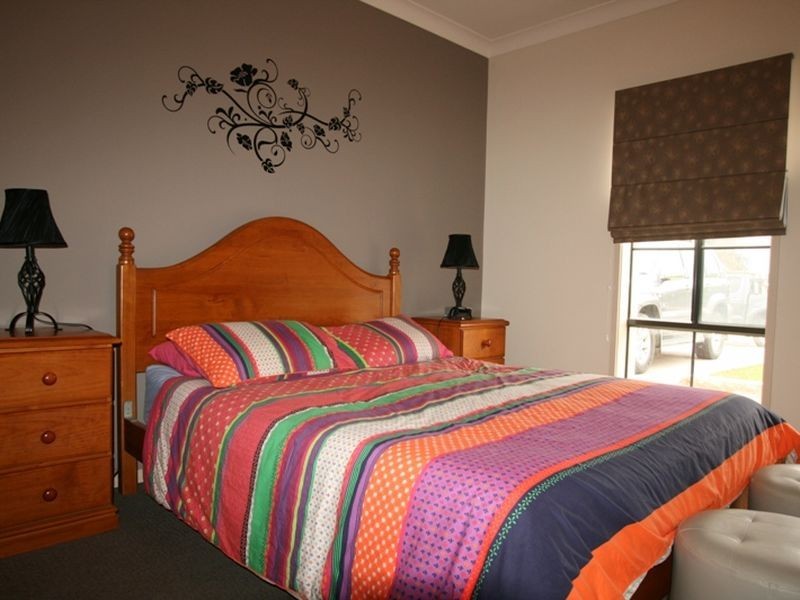 5 Everard Street, Bute SA 5560