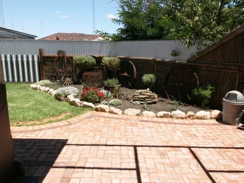 15 Cornwall Street, Kadina SA 5554