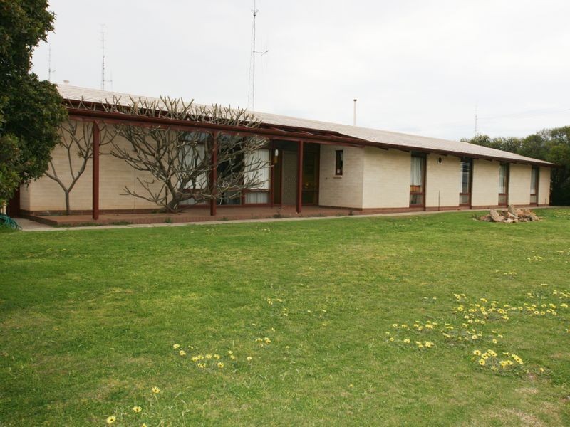 8 East Terrace, Kadina SA 5554