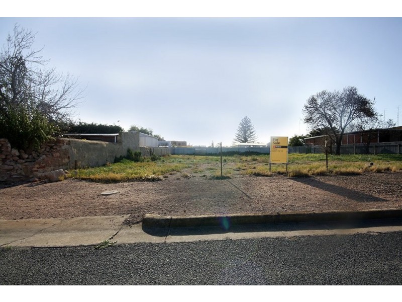 1 (Lot 50) Young St, Wallaroo SA 5556