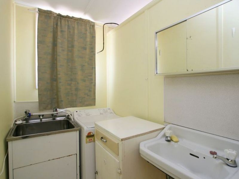 6 Clayton Drive, North Beach SA 5556