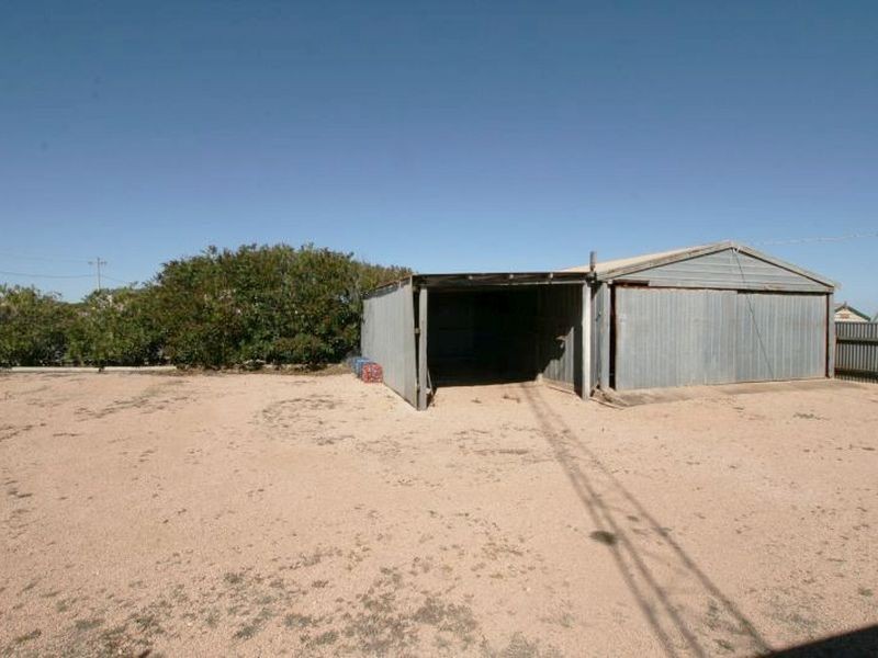 6 Clayton Drive, North Beach SA 5556