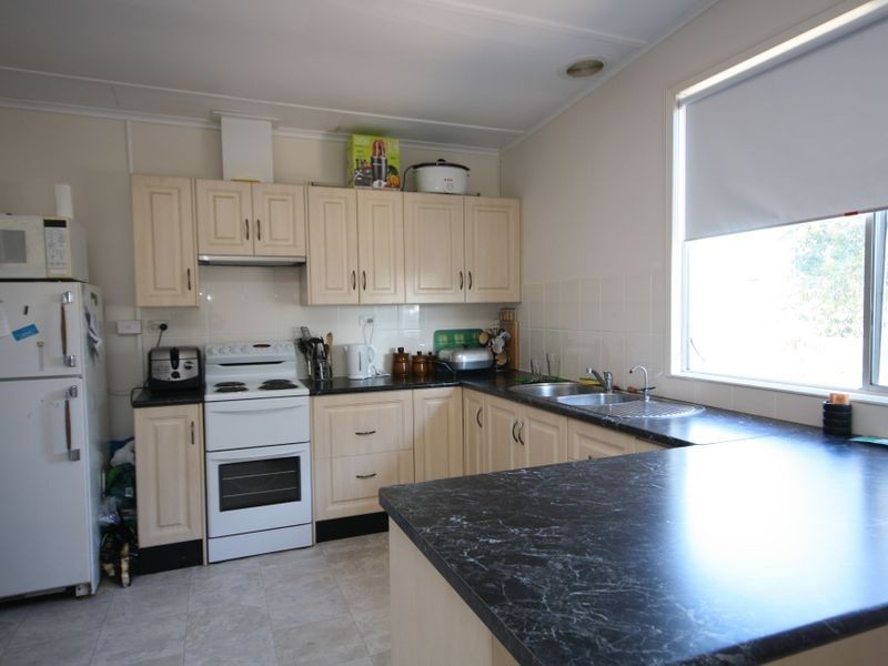 10 Cornish Terrace, Wallaroo SA 5556