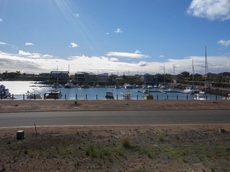 2 Inverness Way, Wallaroo SA 5556