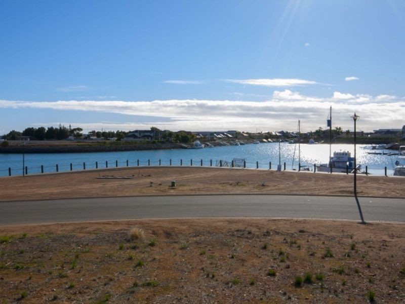 2 Inverness Way, Wallaroo SA 5556