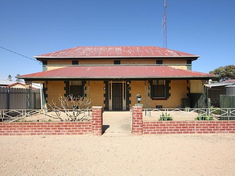 2 Elizabeth Street, Wallaroo SA 5556
