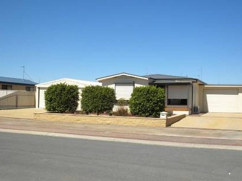 11 Jamieson Way, Wallaroo SA 5556