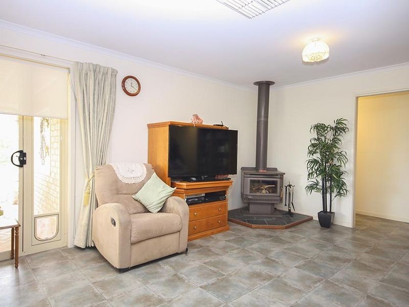 42 Woodforde Drive, North Beach SA 5556