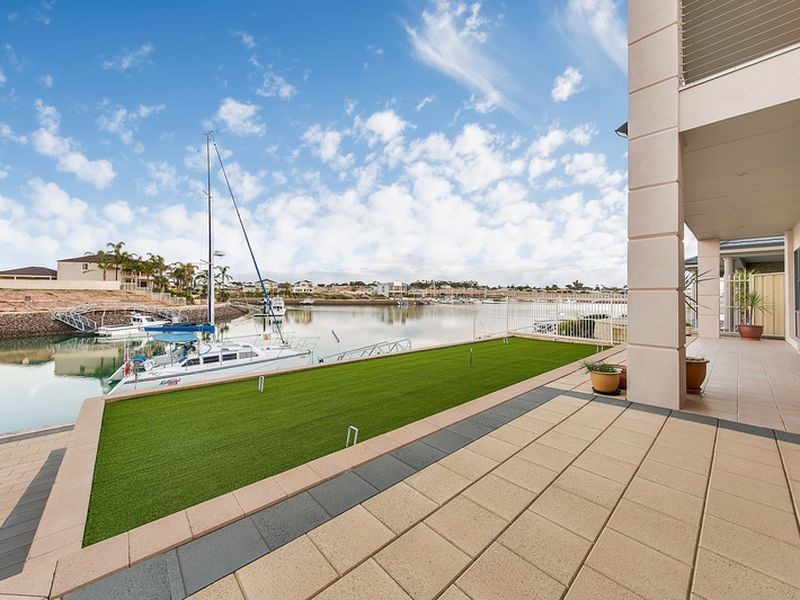 36 Pamir Court, Wallaroo SA 5556