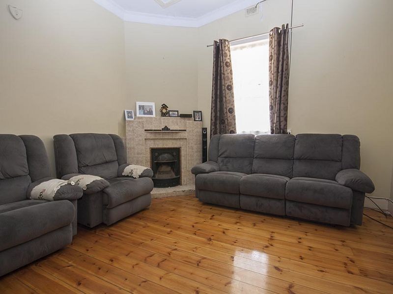 33 Cornish Terrace, Wallaroo SA 5556