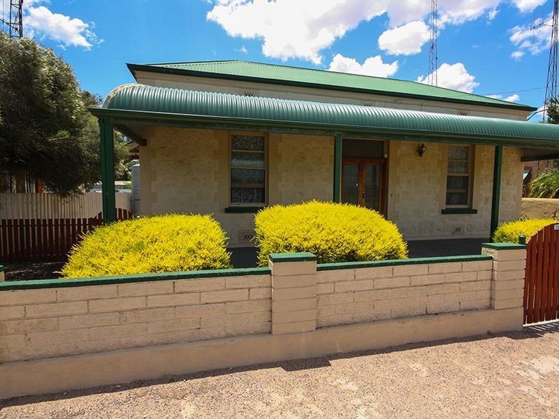 33 Cornish Terrace, Wallaroo SA 5556