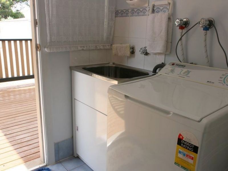 8 Gloria Avenue, North Beach SA 5556