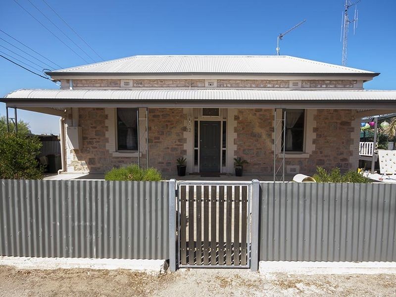 32 Elizabeth Street, Wallaroo SA 5556