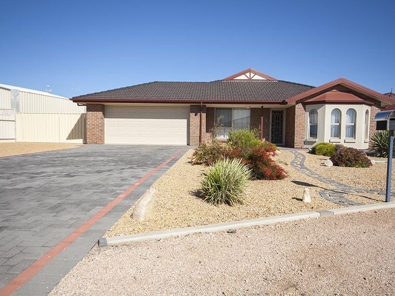 11 Clarke Street, Wallaroo SA 5556