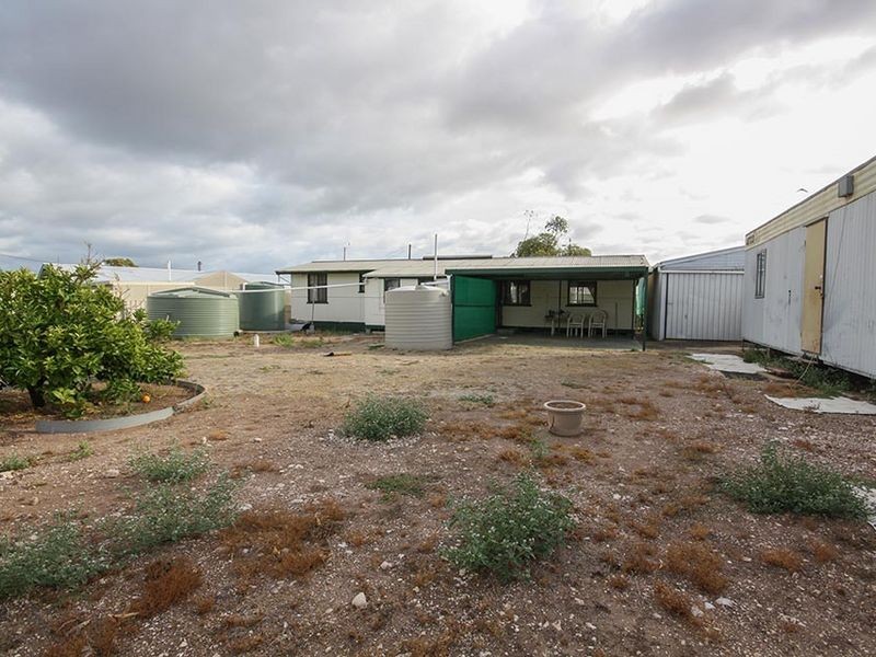 16 Second Street, Tickera SA 5555