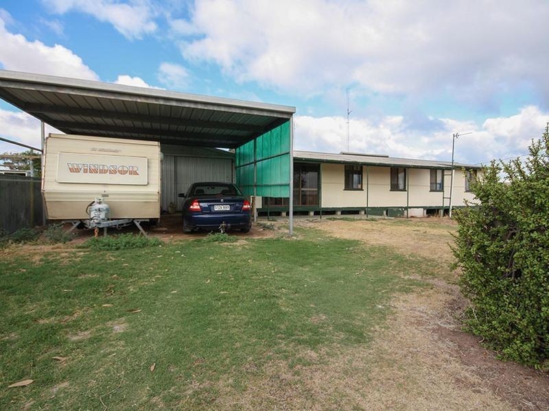 16 Second Street, Tickera SA 5555