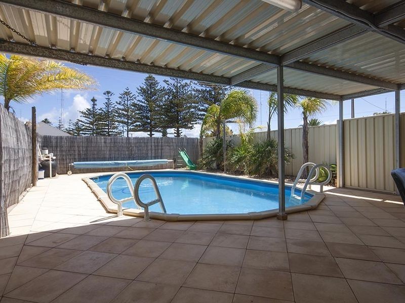 4 Burra Street, Wallaroo SA 5556