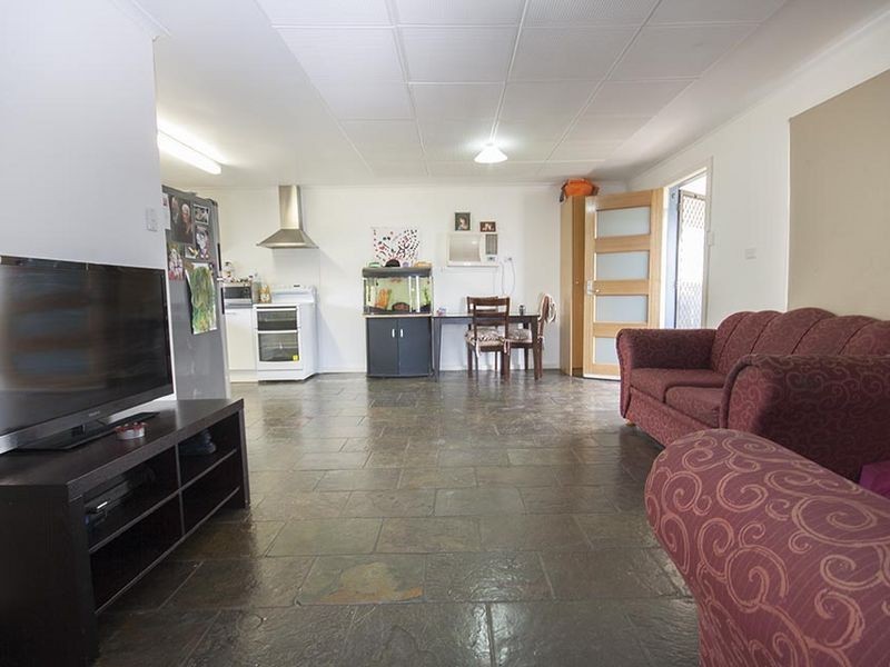 7 North Beach Road, North Beach SA 5556
