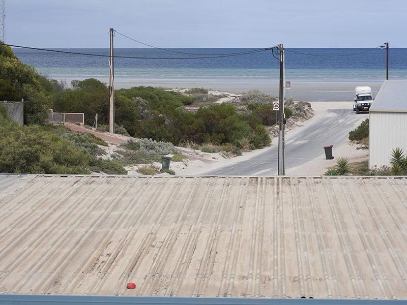 7 North Beach Road, North Beach SA 5556