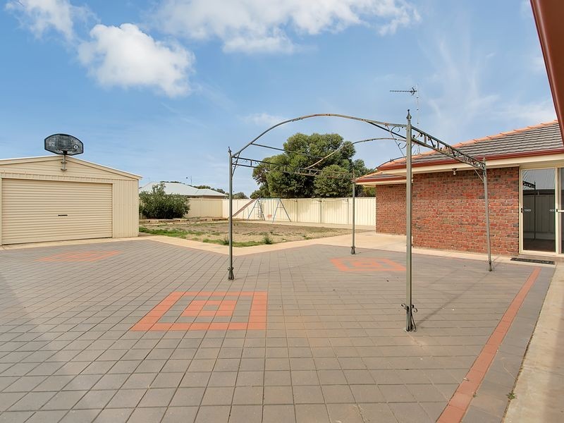 6 Gilmore Crescent, Wallaroo SA 5556