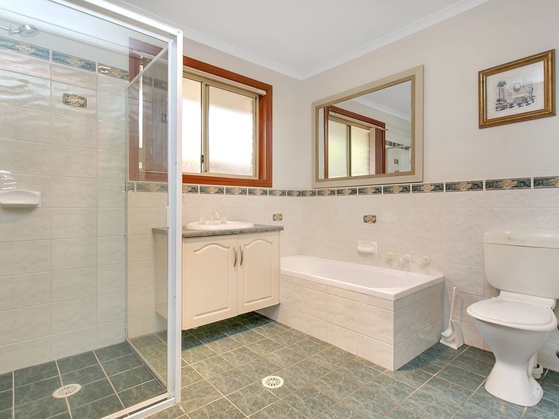 6 Gilmore Crescent, Wallaroo SA 5556