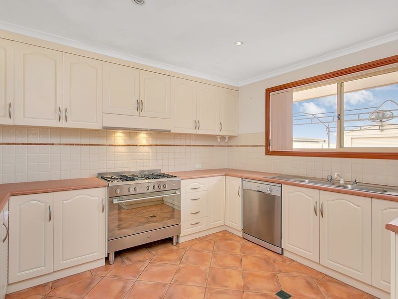 6 Gilmore Crescent, Wallaroo SA 5556