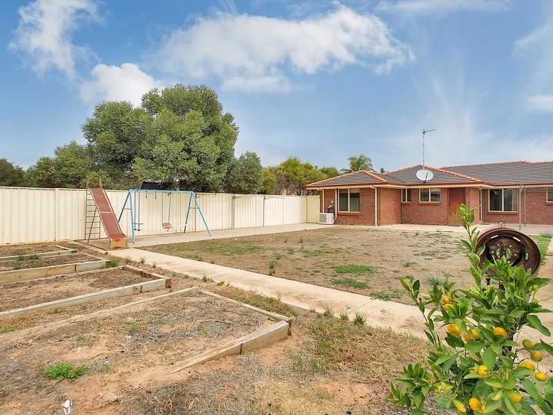 6 Gilmore Crescent, Wallaroo SA 5556