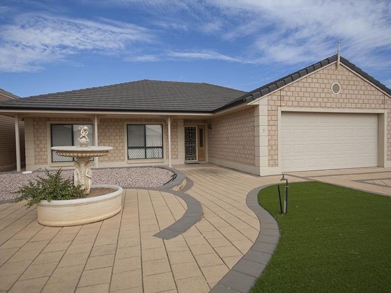 7 Gilmore Crescent, Wallaroo SA 5556