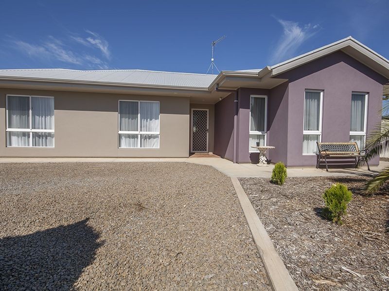 27 Diagonal Road, Wallaroo SA 5556