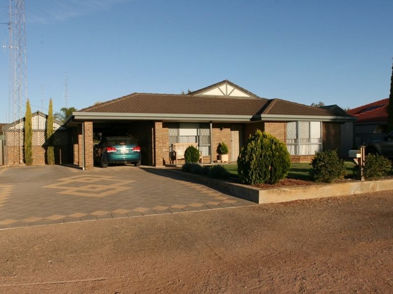 12 Evans Road North, Wallaroo SA 5556