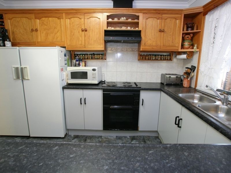 12 Evans Road North, Wallaroo SA 5556