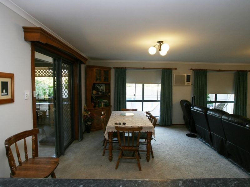 12 Evans Road North, Wallaroo SA 5556