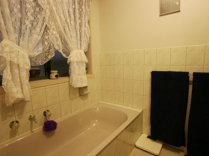 12 Evans Road North, Wallaroo SA 5556