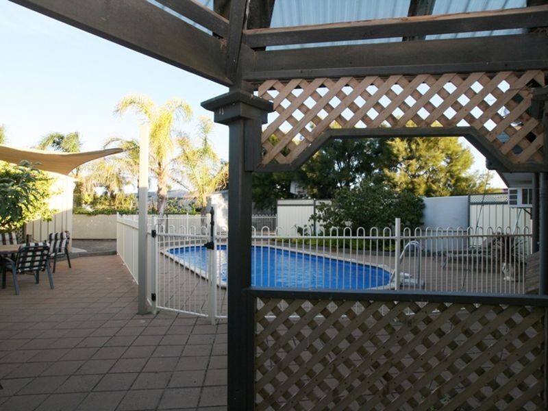 12 Evans Road North, Wallaroo SA 5556