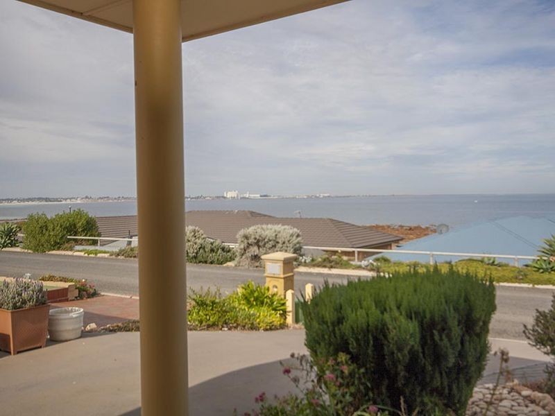 6 Kay Drive, North Beach SA 5556