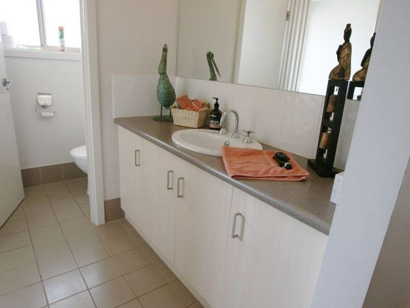 2 Clarke Street, Wallaroo SA 5556