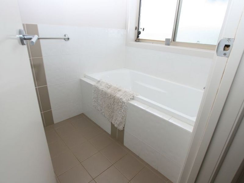 2 Clarke Street, Wallaroo SA 5556