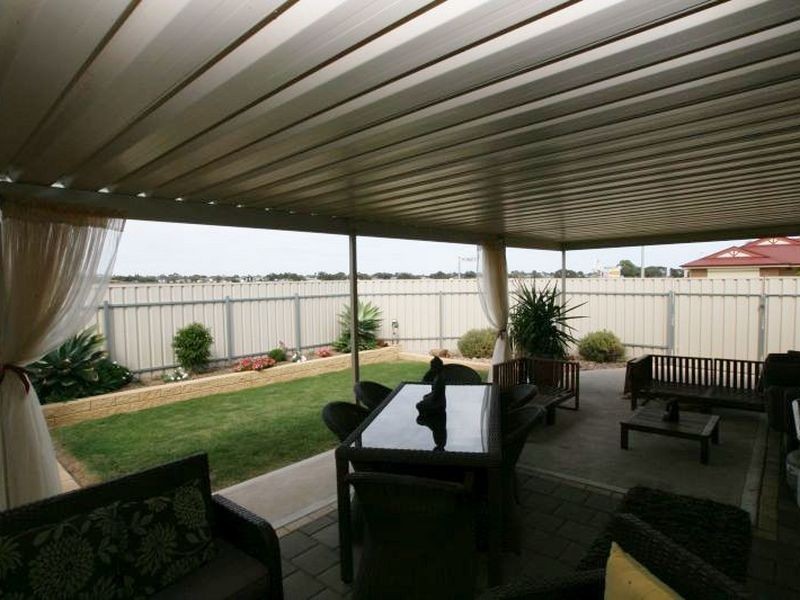 2 Clarke Street, Wallaroo SA 5556