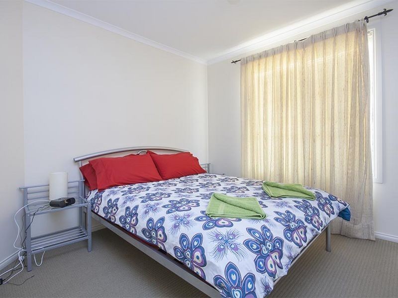 34 Islesworth Street, North Beach SA 5556