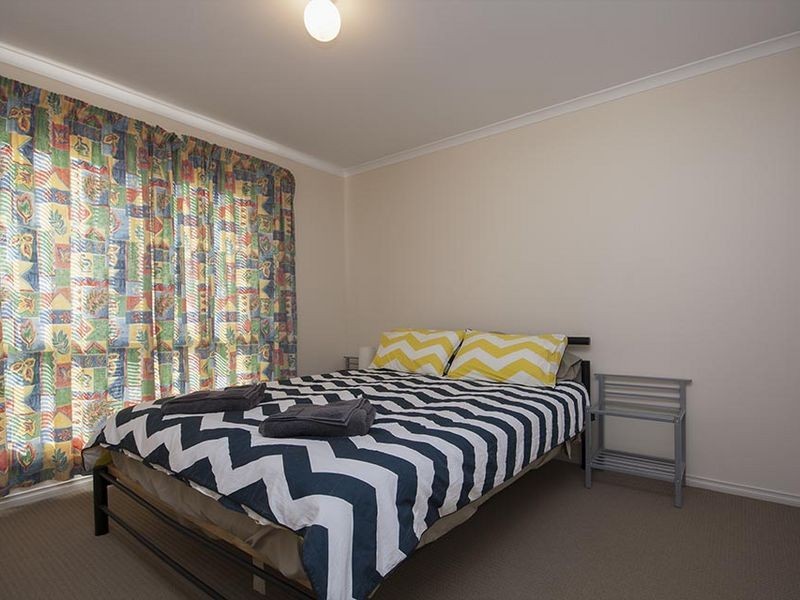 34 Islesworth Street, North Beach SA 5556