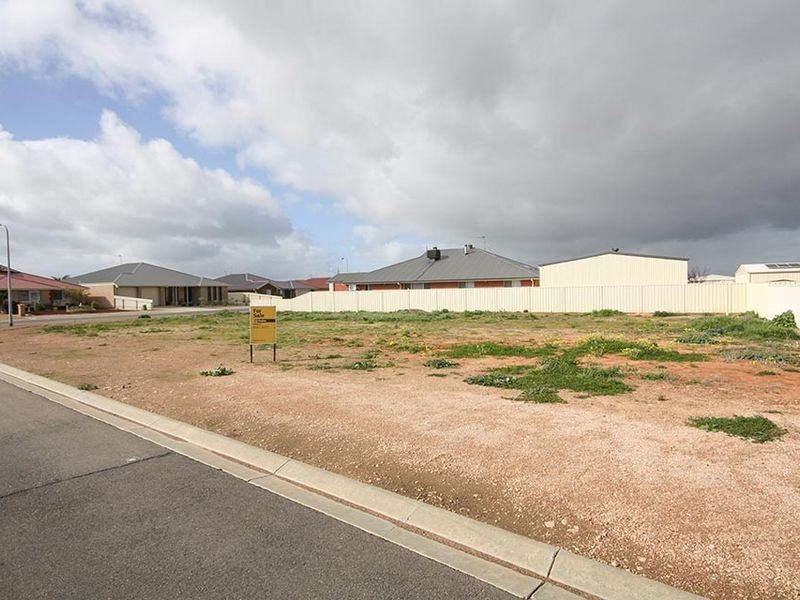 4 Boase Crescent, Wallaroo SA 5556