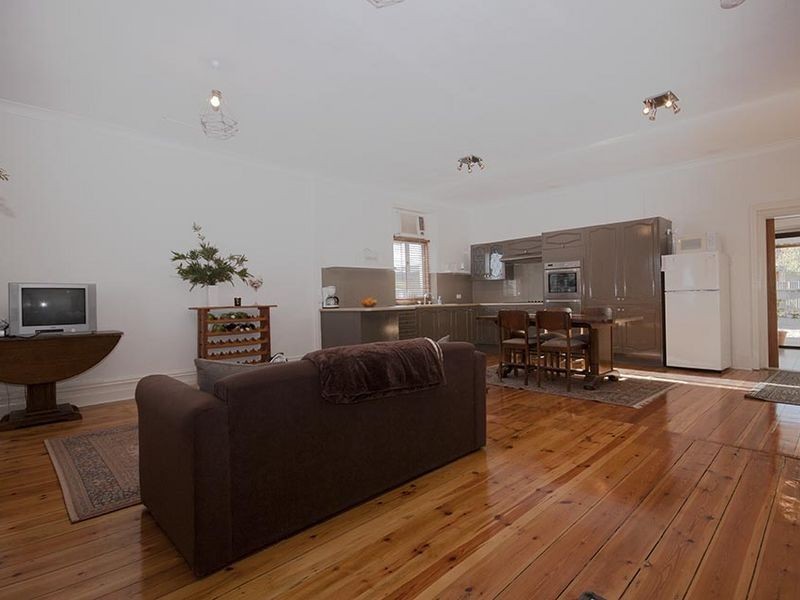 25 Charles Terrace, Wallaroo SA 5556